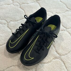 Nike Jr Phantom GT Club MG—little/big kids’ Multi-Ground Soccer Cleat—size 5.5